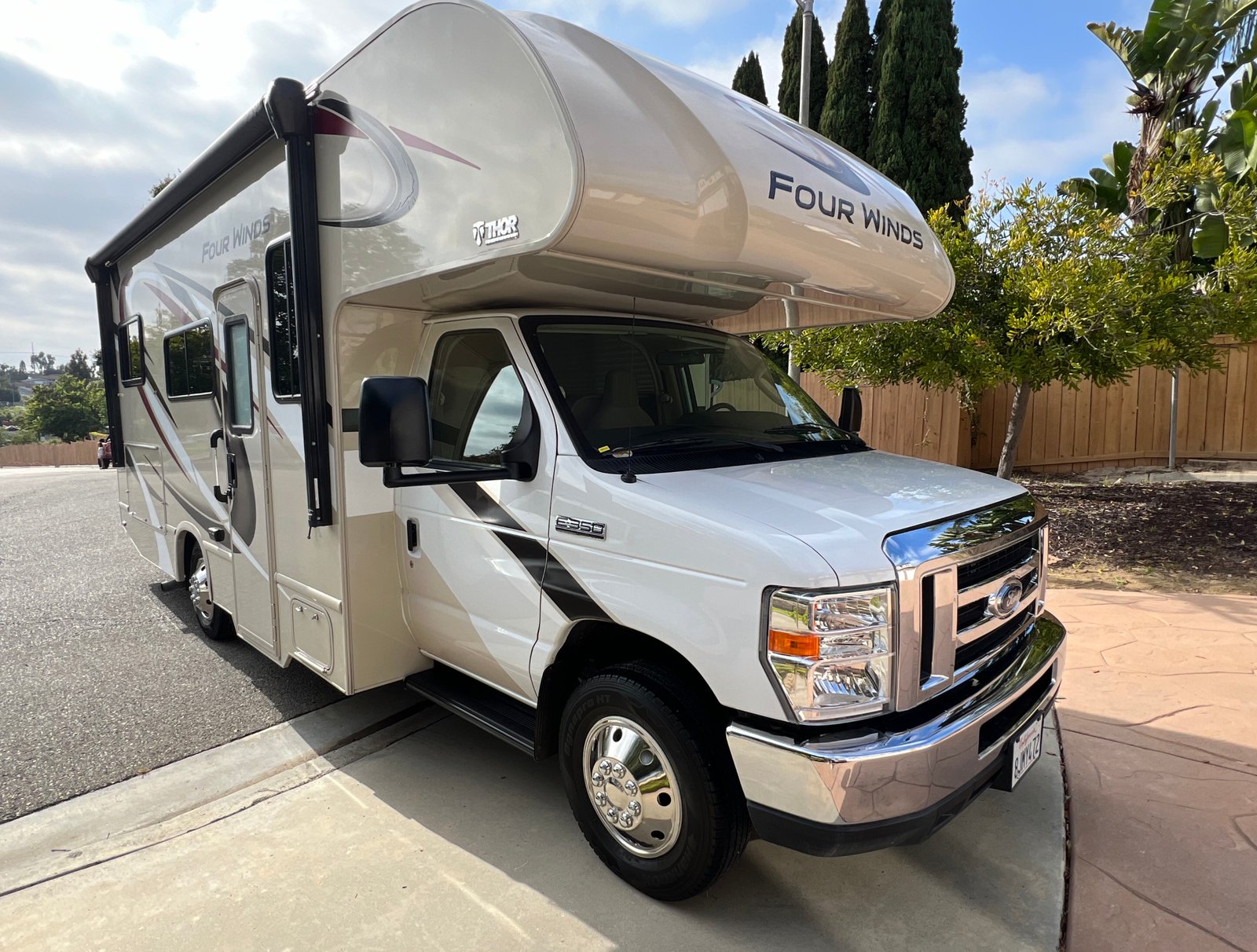 Detailed Thor Four Winds Class C motorhome, mobile detailing
